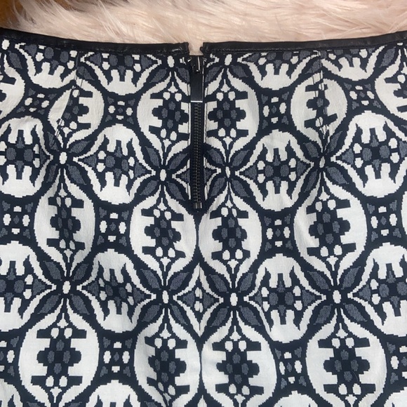 Skirt size 2 from Express - Picture 4 of 4